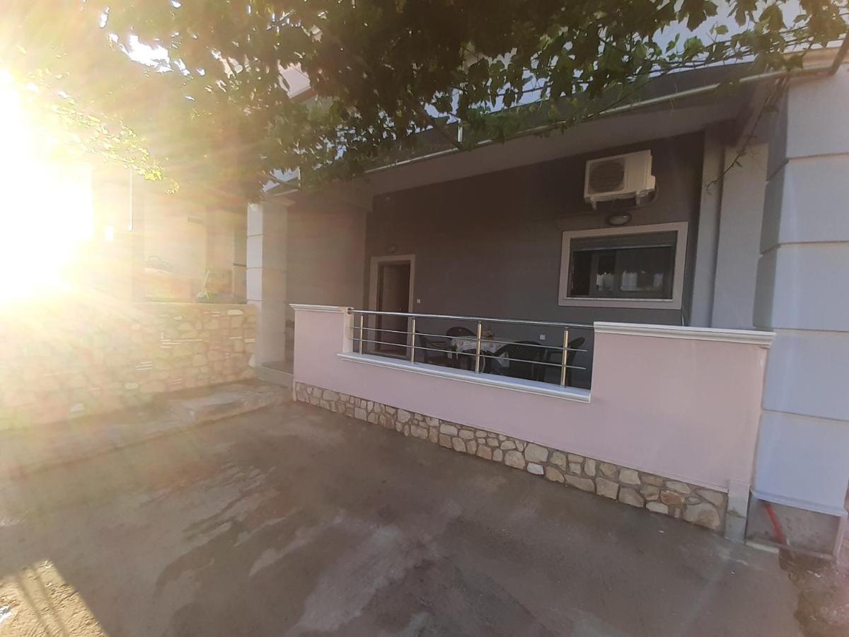 Utsi Villa Ligidhes Exterior foto