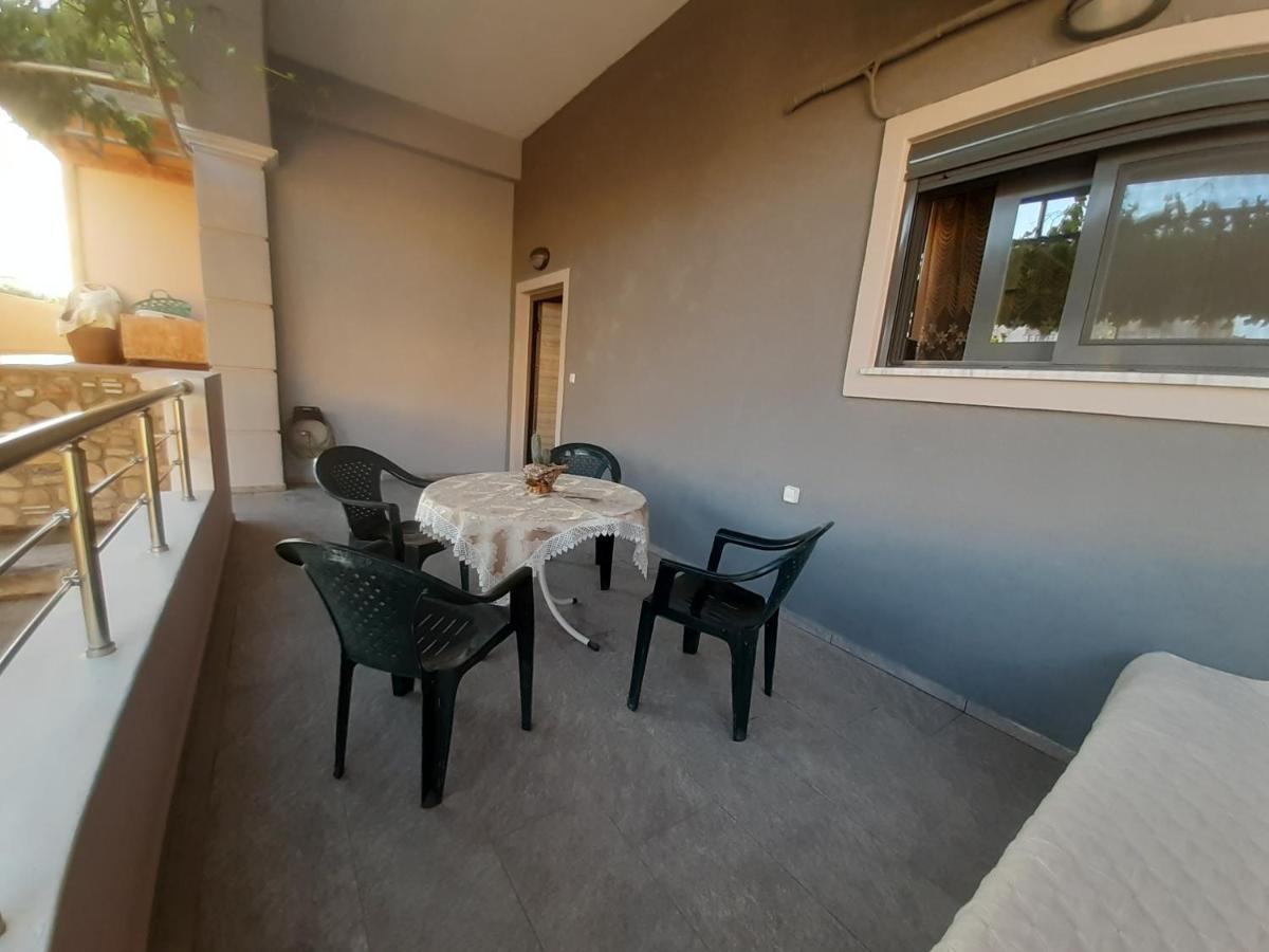 Utsi Villa Ligidhes Exterior foto